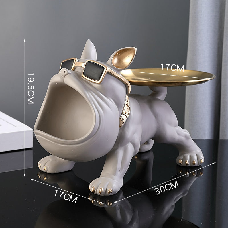 Ihr neuer Butler – 100 % perfekt emulierte Statue der französischen Bulldogge